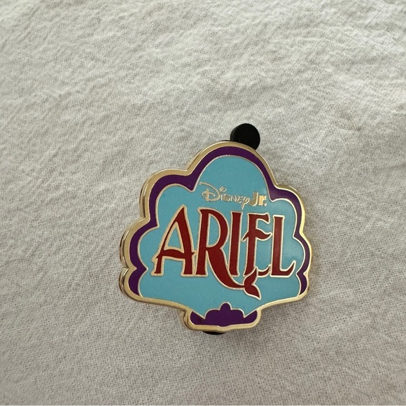 NEW Disney Jr Ariel Pin - Picture 2 of 4
